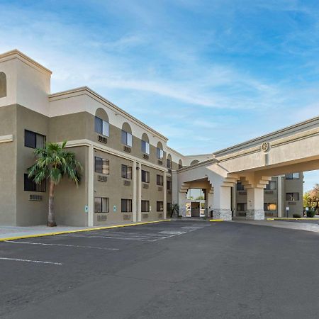 Comfort Inn & Suites Surprise Near Sun City West Bagian luar foto