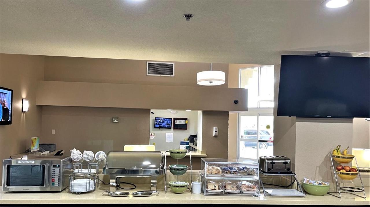 Comfort Inn & Suites Surprise Near Sun City West Bagian luar foto