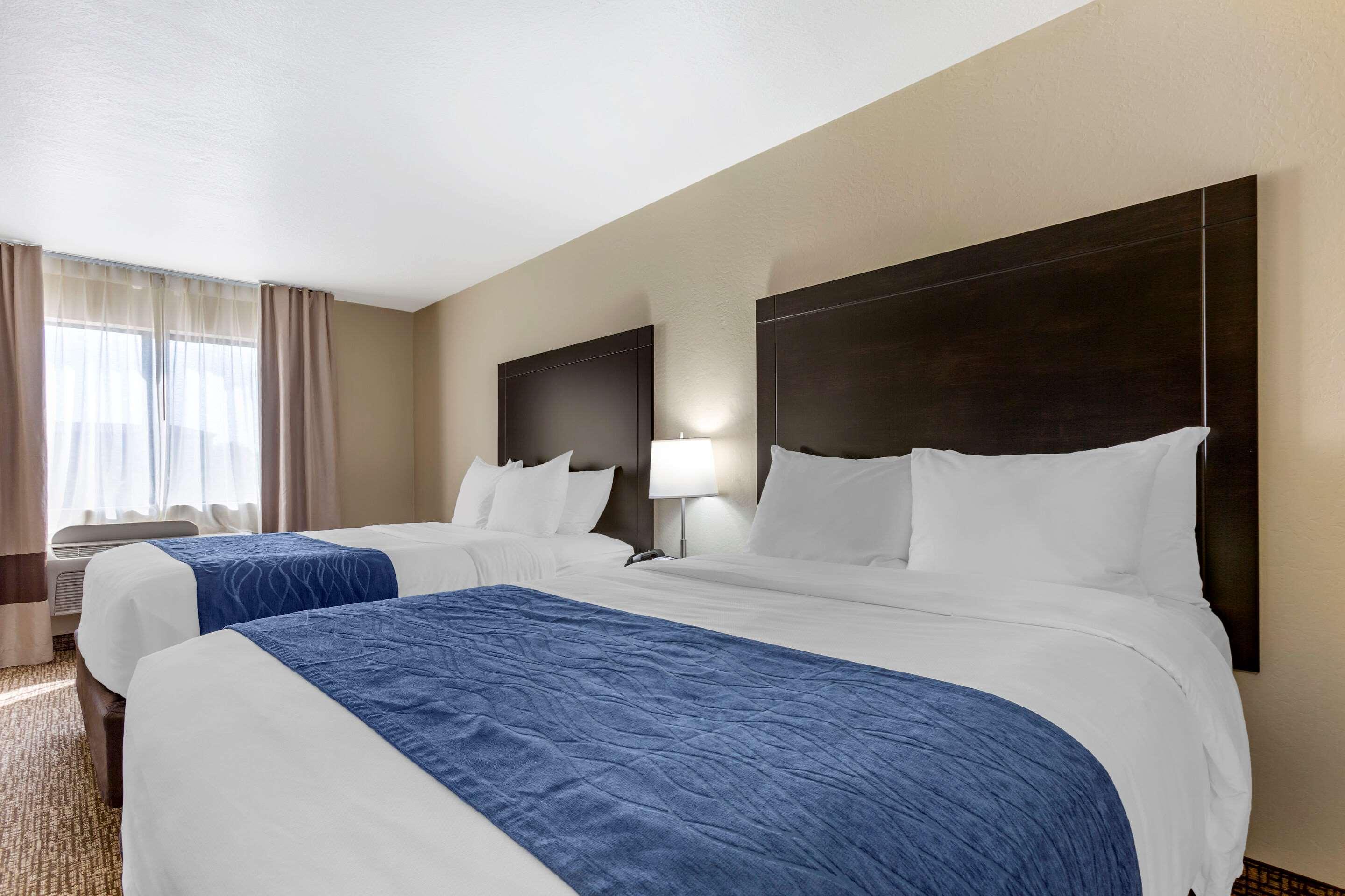 Comfort Inn & Suites Surprise Near Sun City West Bagian luar foto