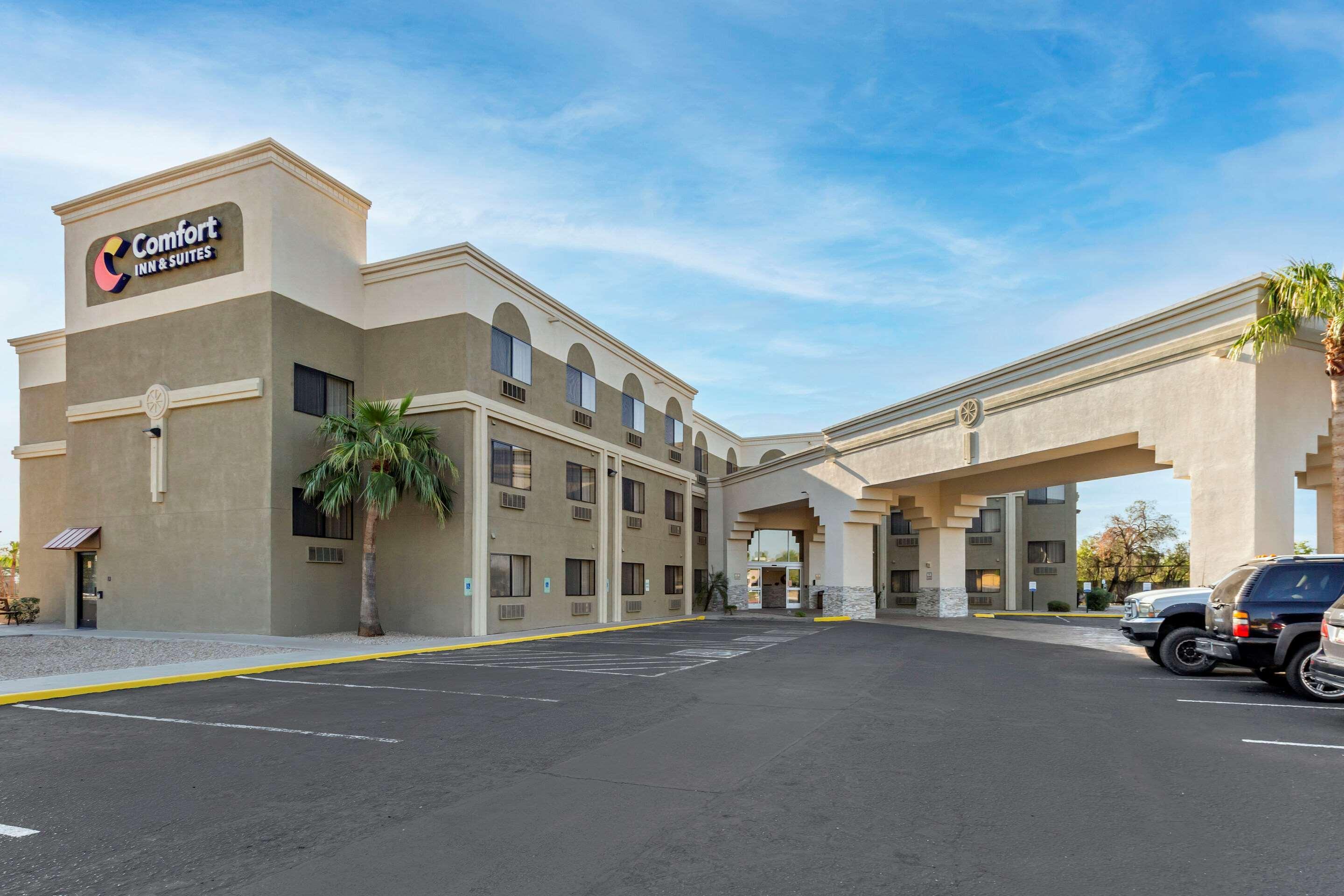 Comfort Inn & Suites Surprise Near Sun City West Bagian luar foto