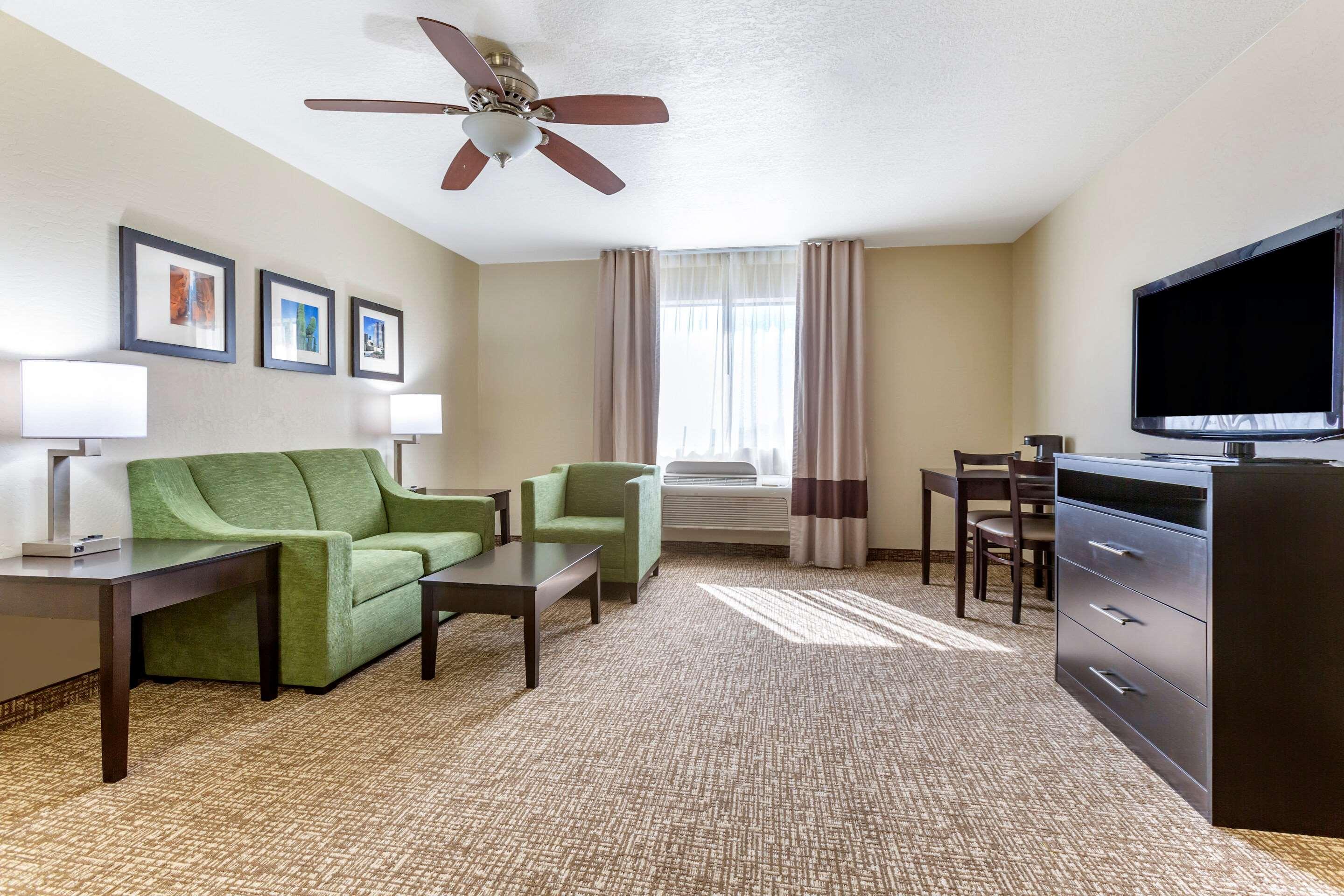 Comfort Inn & Suites Surprise Near Sun City West Bagian luar foto